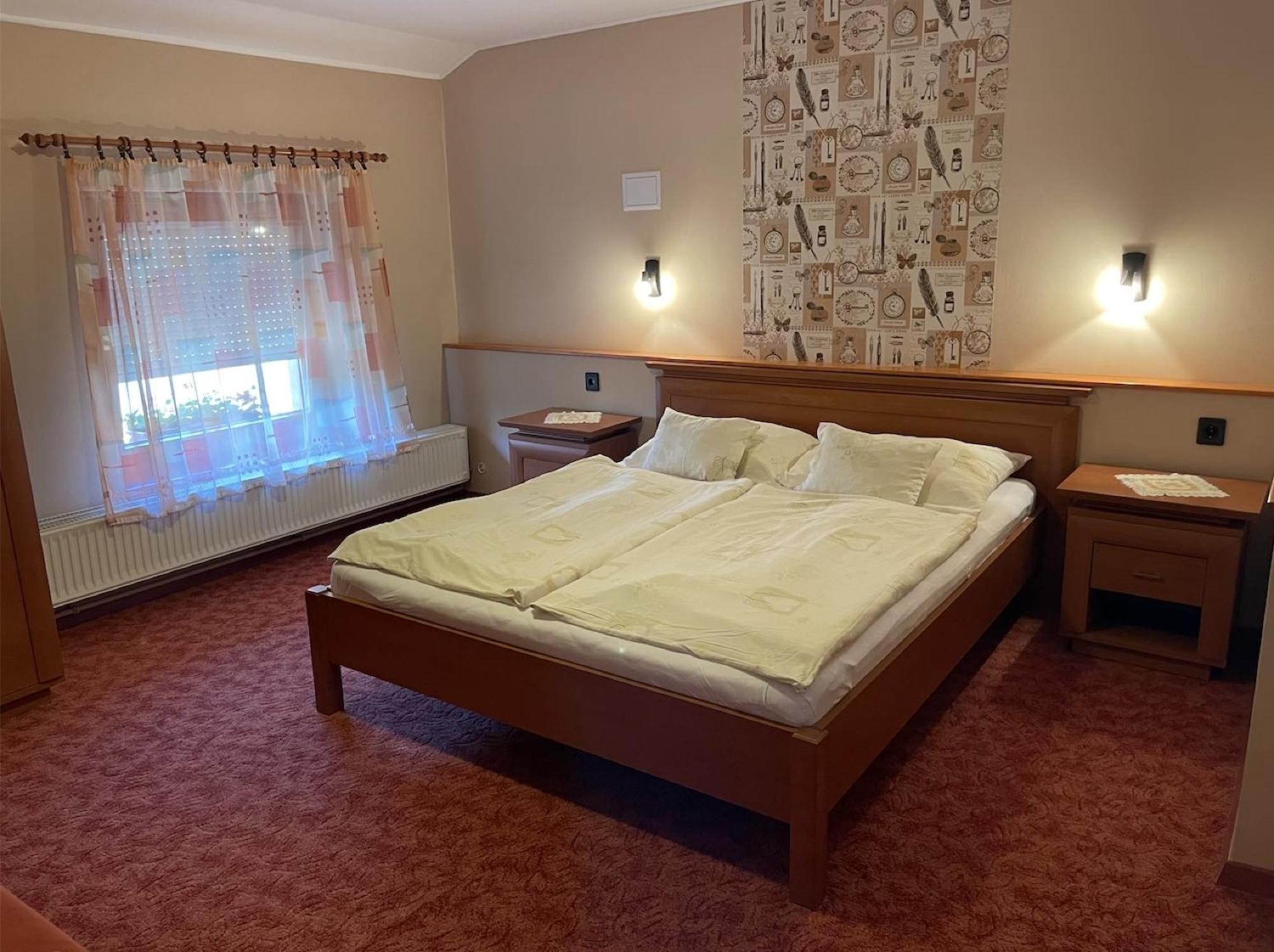 Rozmann Family Panzio & Apartmanhaz Sárvár Esterno foto