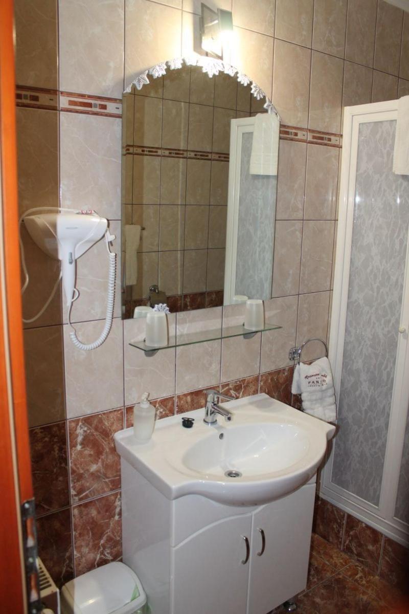 Rozmann Family Panzio & Apartmanhaz Sárvár Esterno foto
